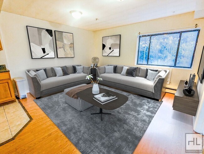 Photo - BROADWAY Unit 2B