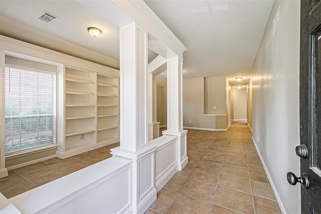 Photo - 20322 Maple Village Dr