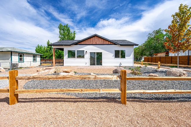 Photo - 317 W Ouray Ave