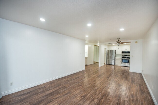 Photo - Newport Beach One Bedroom Beauty