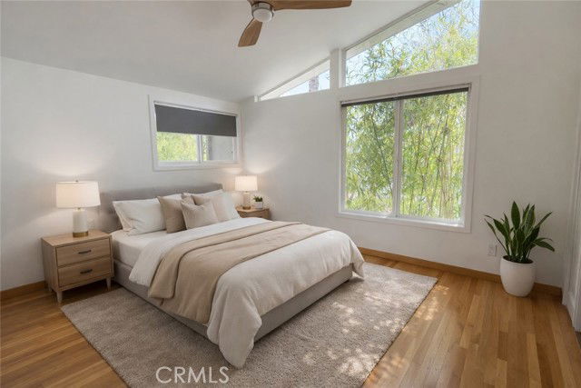 Photo - 16439 Kingsbury St