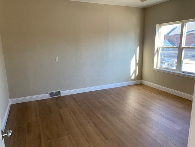 Photo - 111 Lincoln Ave