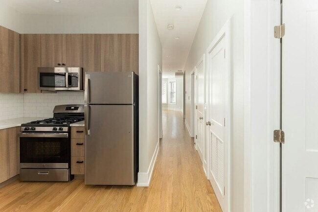Building Photo - 3525 N Wilton Ave Unit 1F Rental