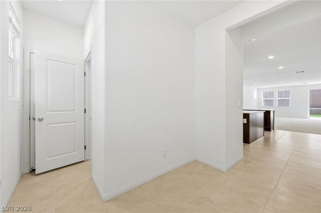 Photo - 3765 Osiris Ave