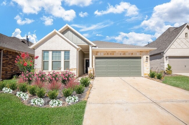 Building Photo - 42514 Summer Crst Rd