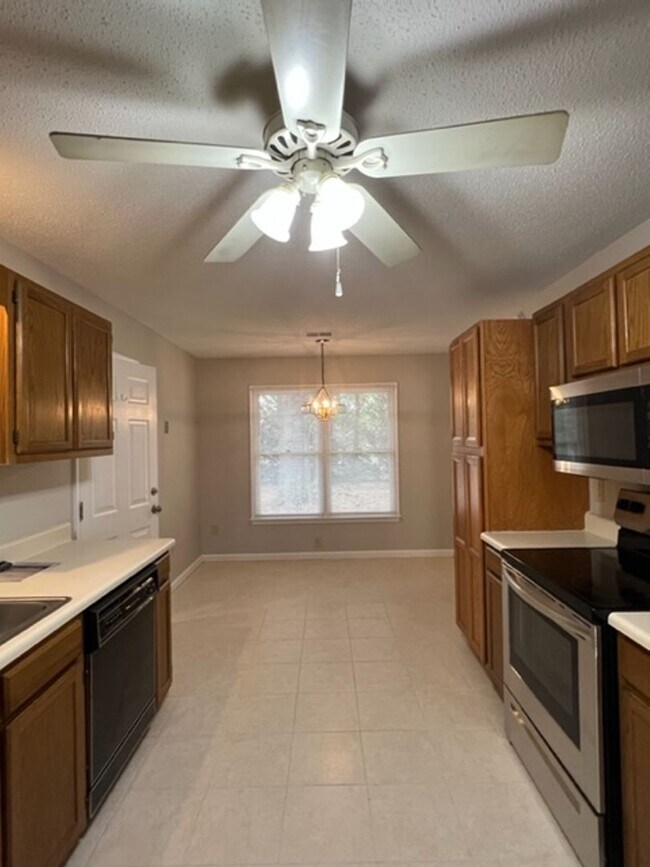 Photo - Ranch home w/ 3 bedrooms, 2 baths, 1 car g...