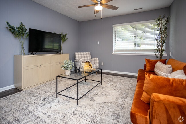 2 BR, 1 BA - 832SF - The District Knoxville