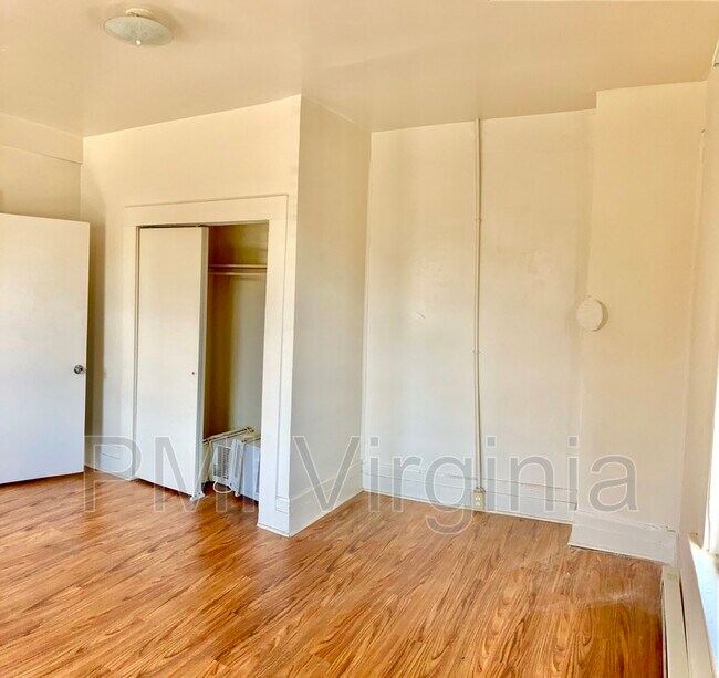 Photo - 4802 Norvella Ave Unit Apt 3