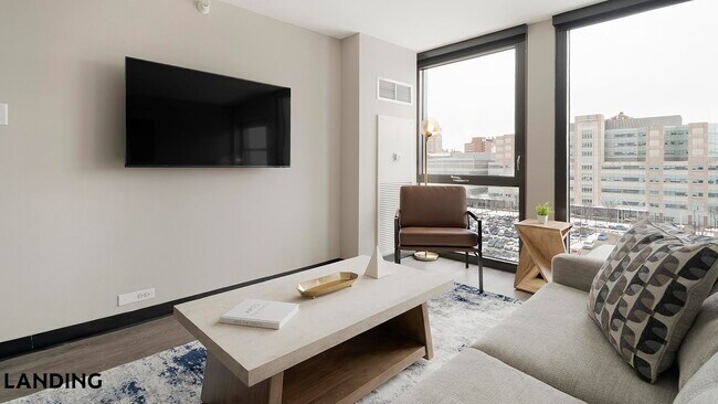 Photo - 1922 W Ogden Ave Unit 909