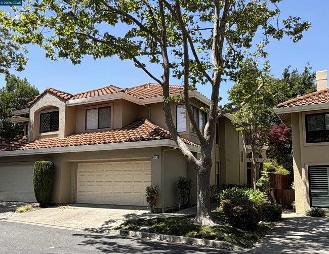 Building Photo - 801 Lakemont Pl Unit 6