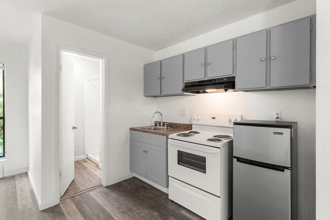 Photo - Goss Street Apartments
