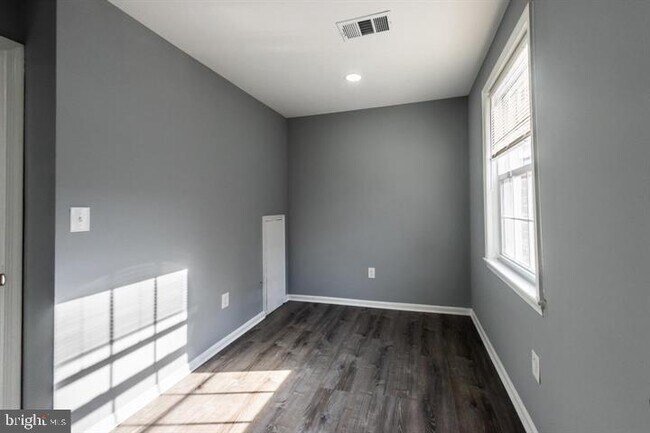 Photo - 2055 38th St SE Unit 102