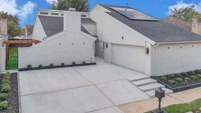 Photo - 14223 Stokesmount Dr