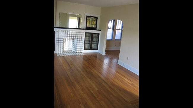 Photo - 3001 Knowlson Ave Unit 1st Floor apt. and Garage