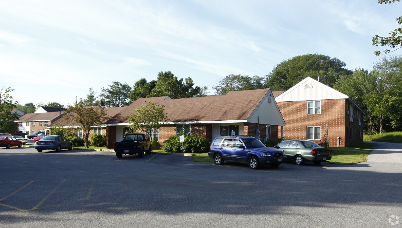 Photo - St. Cyr Court