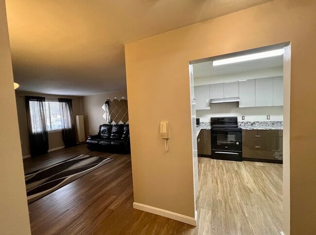 Photo - 30 Daniels St Unit 108