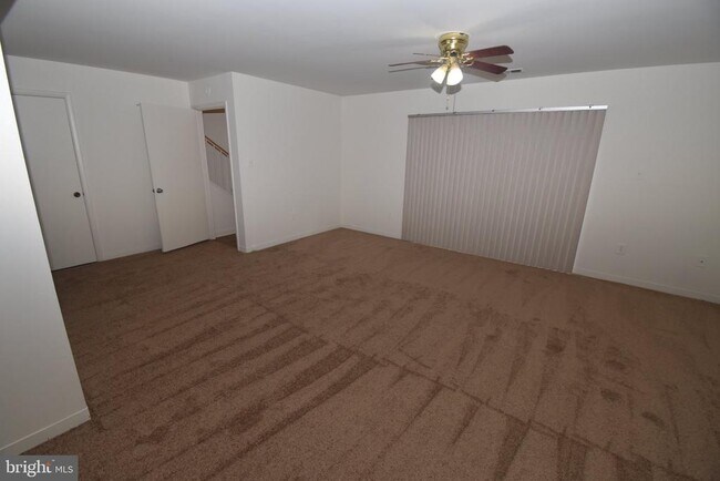 1436 Greenmont Ct