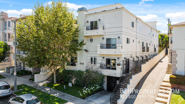 Building Photo - 1529 1/2 S Beverly Dr-4 Rental