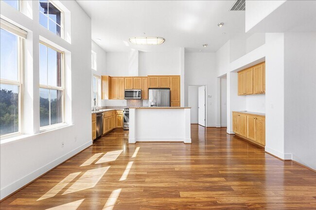 Photo - 6028 Old Quarry Loop