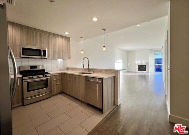 Photo - 1232 Kings Rd Condo Unit 305