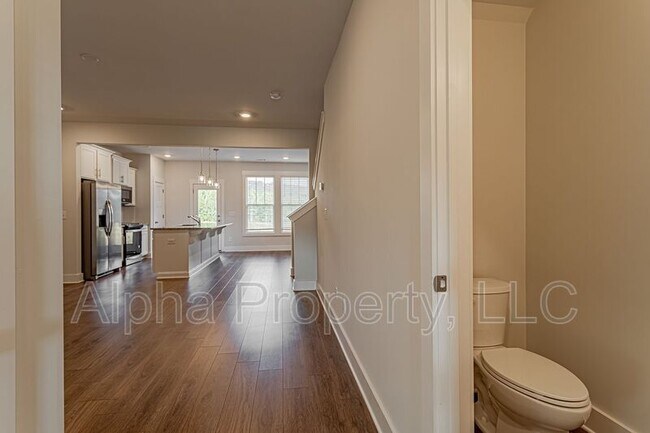 Photo - 32 Mardale Ln