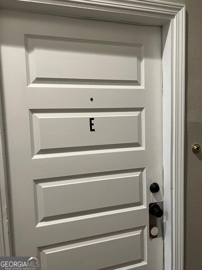 Photo - 128 W Jackson St