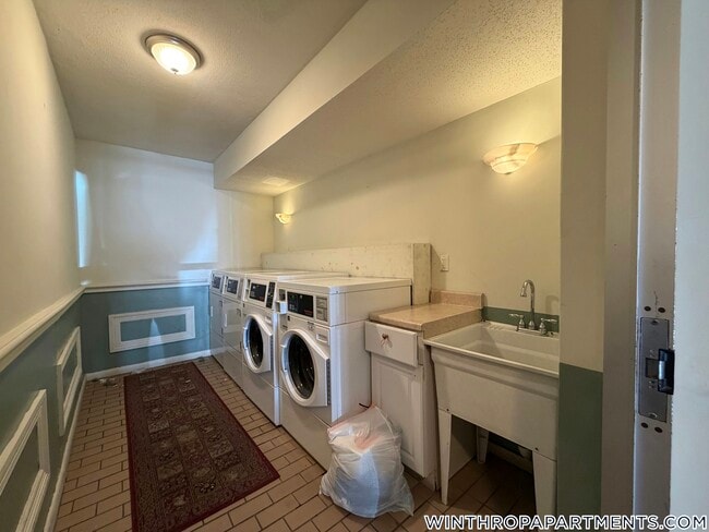 Photo - 435 Shirley St Unit 15