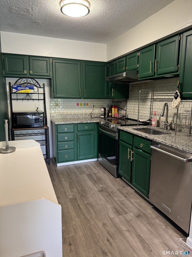 Photo - 103 Peddlers Dr Unit 103