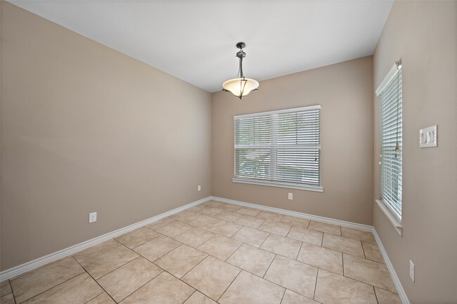 Photo - 1413 E April Villa Unit B