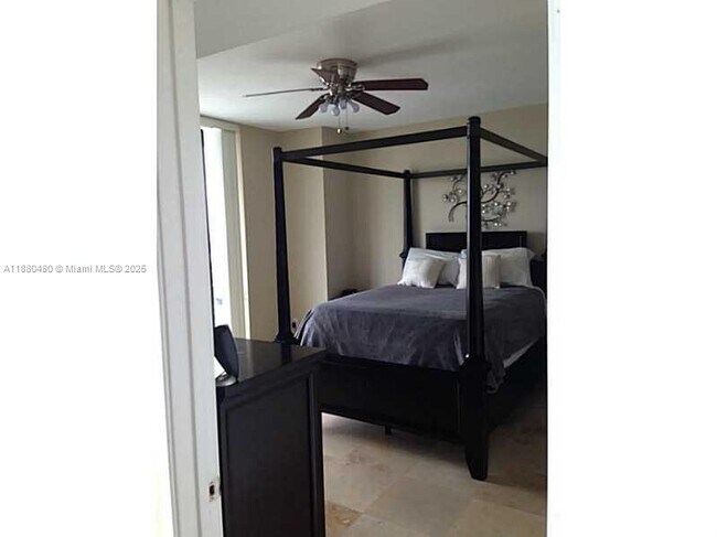 Photo - 185 SW 7th St Unit 3902