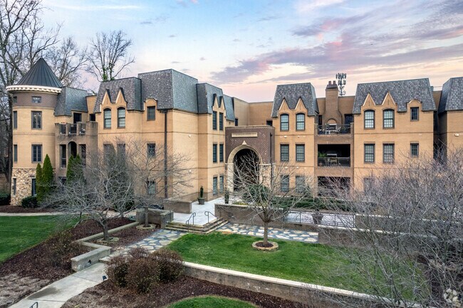 Photo - Parkwood Knoll