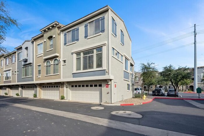 Building Photo - 2401 E Rio Salado Pkwy