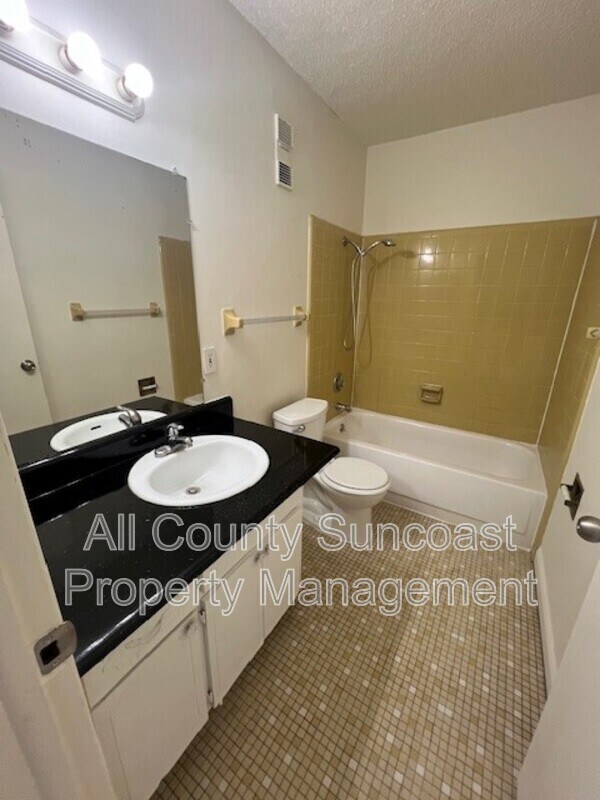 Photo - 1830 Dr M.L.K. Jr St N Unidad Apt 103