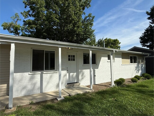 Building Photo - 1329 N Wilke Rd Rental