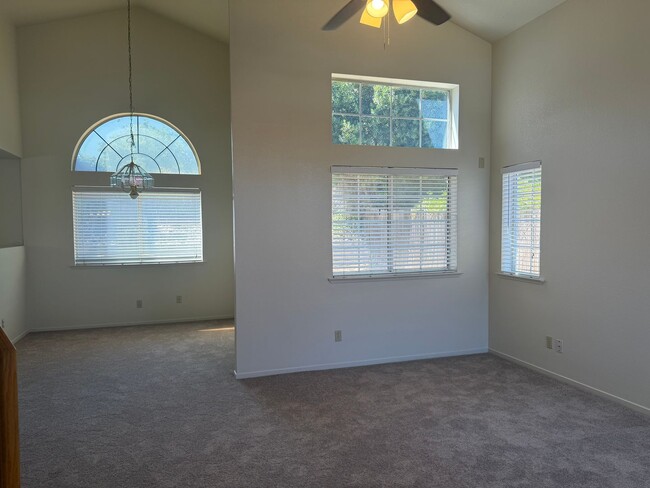 8317 Bramble Bush Cir