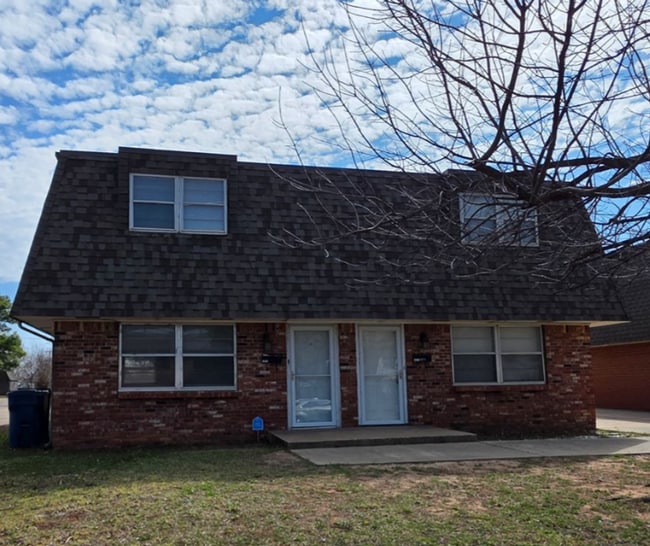 Building Photo - Edmond Rental