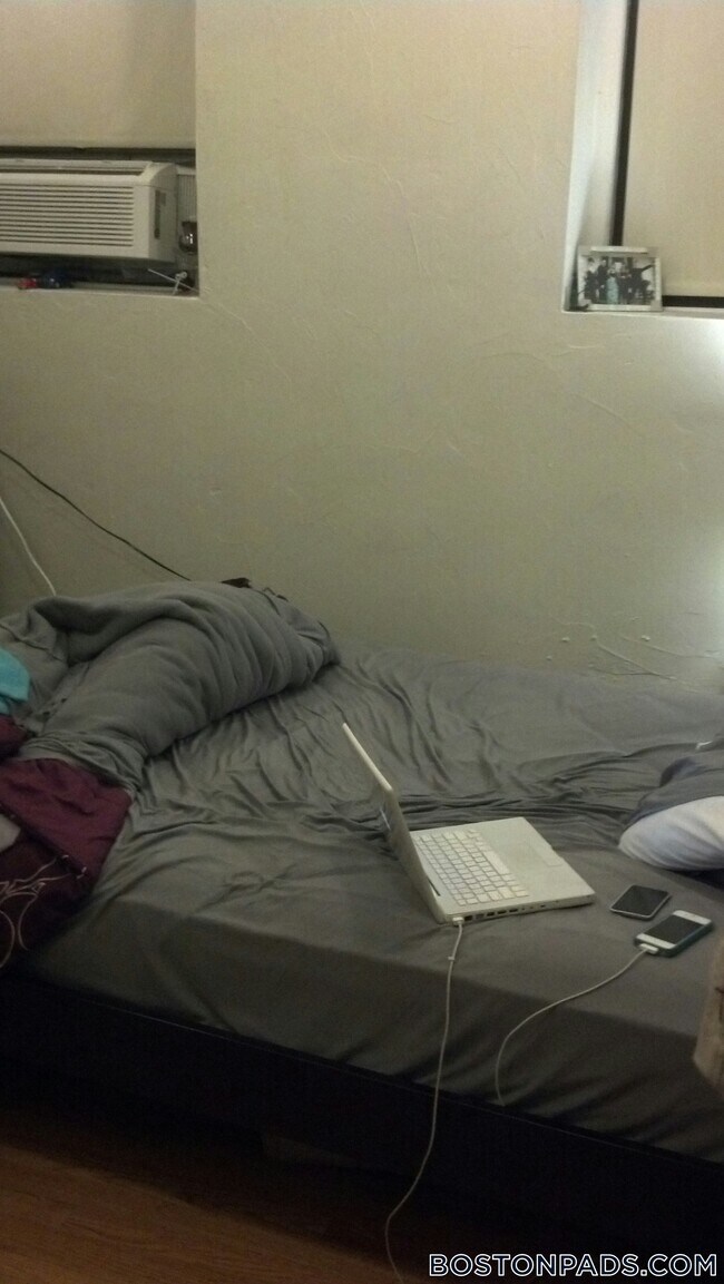 Photo - 115 St Stephen St Unit B-3