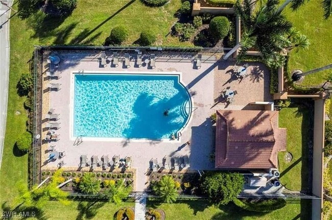 Building Photo - 6655 Huntington Lakes Cir Unit 204