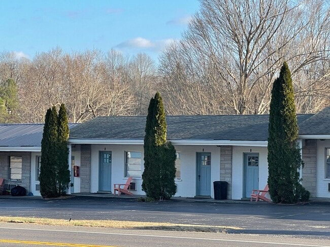 Photo - Studio Apt For Rent in Kuttawa Near Lake Unit 6