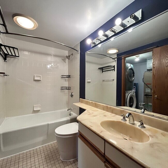 Photo - 28 Parkman St Unit 2