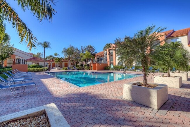 Building Photo - 13545 Eagle Ridge Dr Unit 827