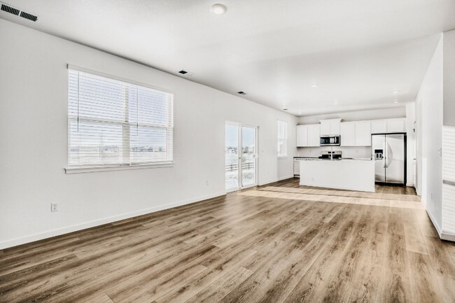 Photo - 5961 Holstein Dr