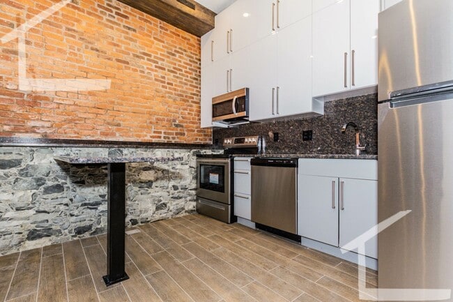 Photo - 1 bed 1 bath LOFT in Fenway..... don't miss out!! SEPT 1st