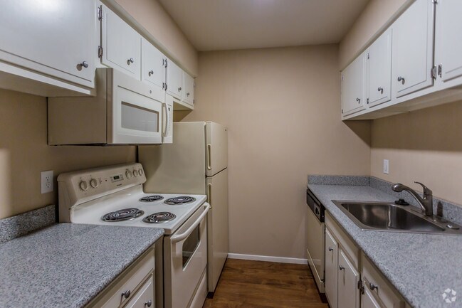 Photo - Southgate Condos & Southgate 2 Apartments