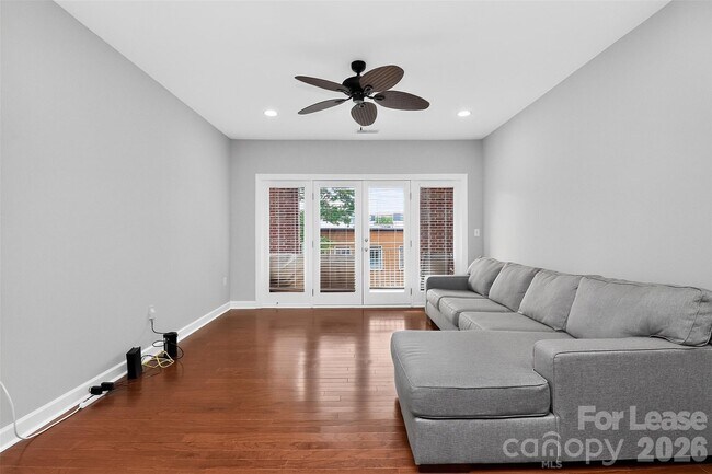 Photo - 1829 Kenilworth Ave