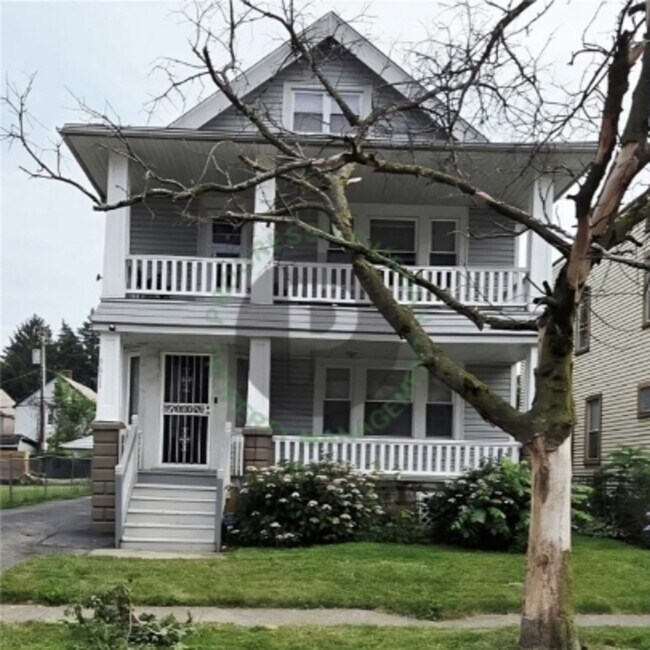 Building Photo - 9611 Larnder Ave