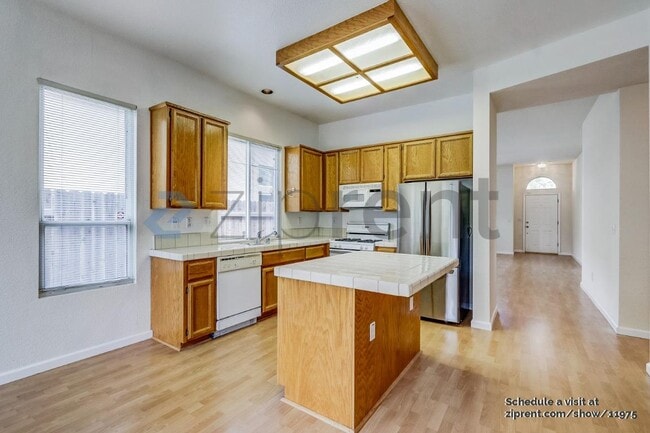 Photo - 2834 Prado Ln