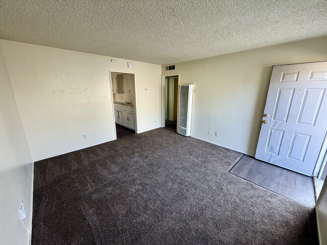 Sala de estar - 3504 Palm St Unidad B