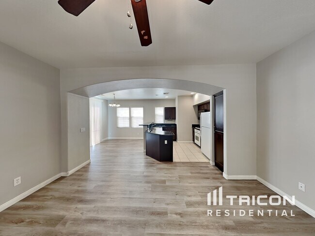 Photo - 5372 Flowing Spring St