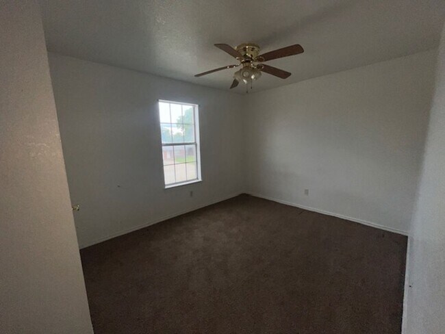 Photo - 3303 Toledo Dr Unit C